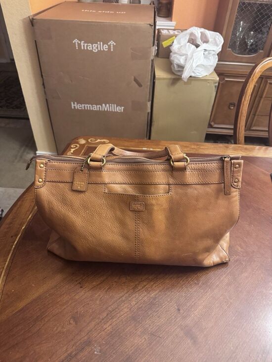 Fossil X-Large Tan Brown Leather Satchel Tote Shoulder  Fossil X-Large Tan Brown Leather Satchel Tote Shoulder Handbag